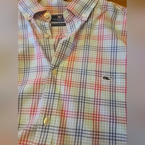 Vineyard Vines Other - Like new Vineyard Vines Classic Fit tucker shirt